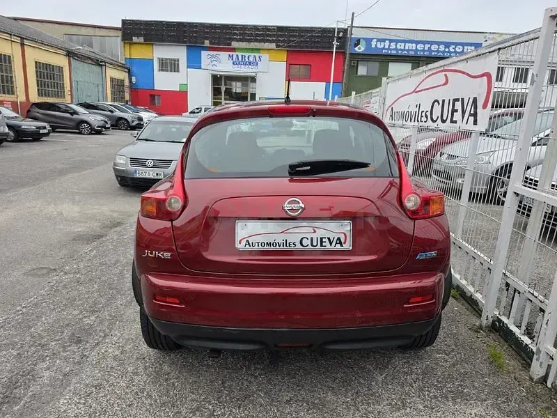 Usado Nissan Juke Tekna 110 CV (80 kW) 2013 Granate SUV