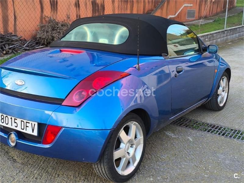 Usado Ford StreetKa 95 CV (69 kW) 2005 Azul Descapotable