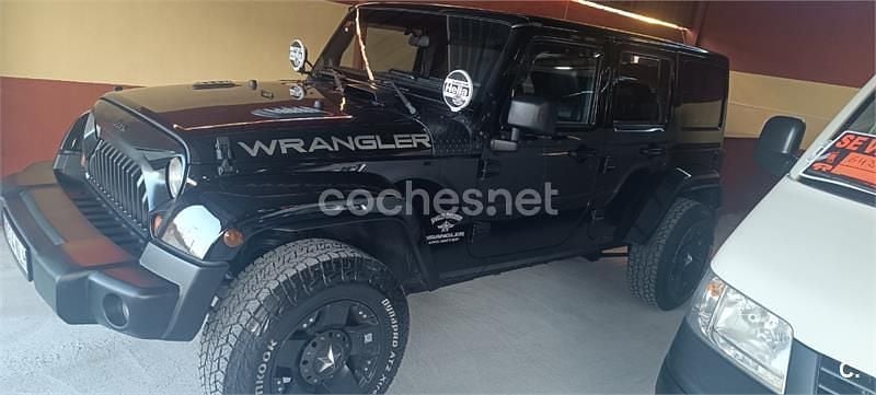 Usado Jeep Wrangler Unlimited Sahara 177 CV (130 kW) 2011 Negro SUV