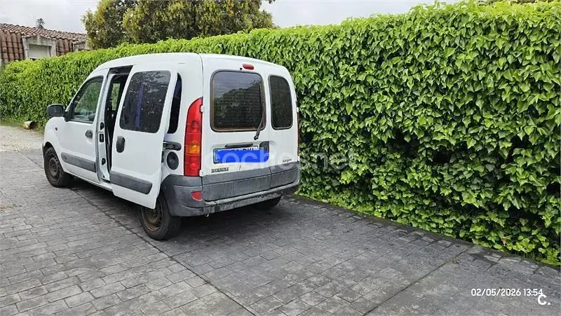 Usado Renault Kangoo 105 CV (77 kW) 2009 Blanco Monovolumen