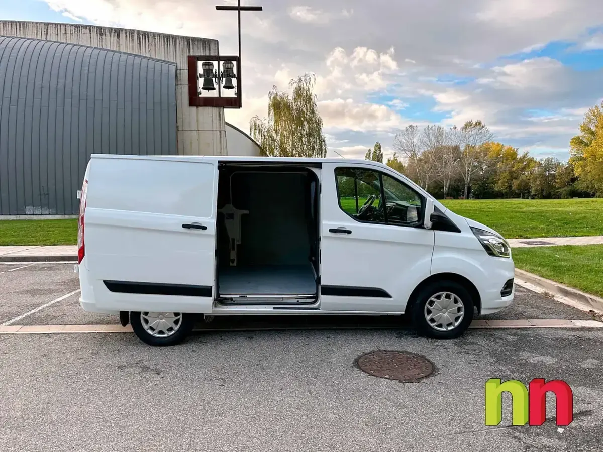 Usado Ford Transit 130 CV (95 kW) 2022 Blanco Van