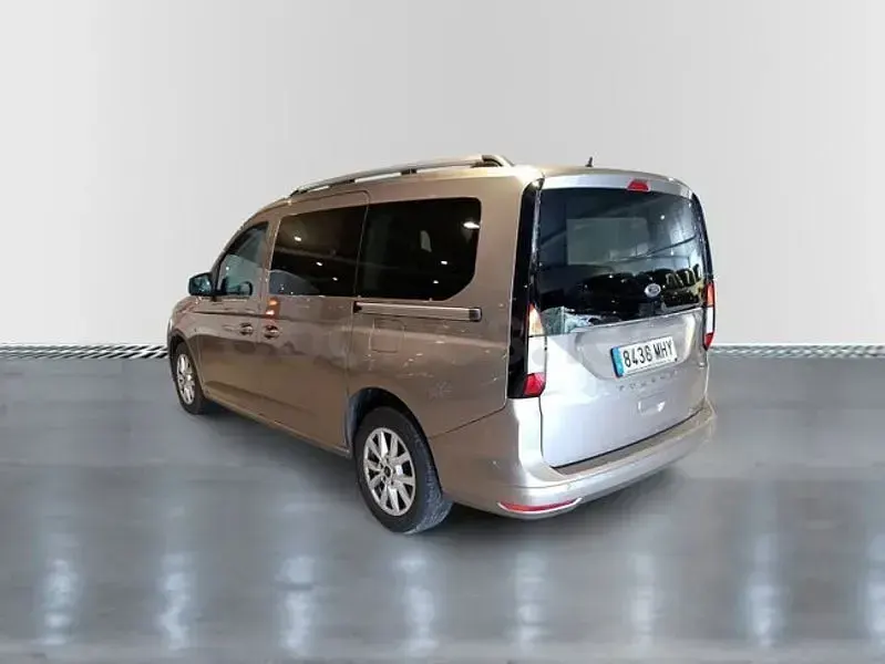 Usado Ford Tourneo Connect Titanium 115 CV (84 kW) 2023 Gris / plata Monovolumen