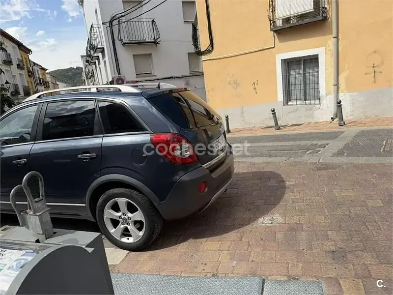 Usado Opel Antara Cosmo 150 CV (110 kW) 2007 Gris / plata SUV