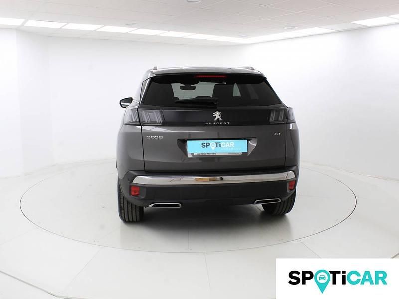 Usado Peugeot 3008 GT 130 CV (95 kW) 2023 Gris SUV
