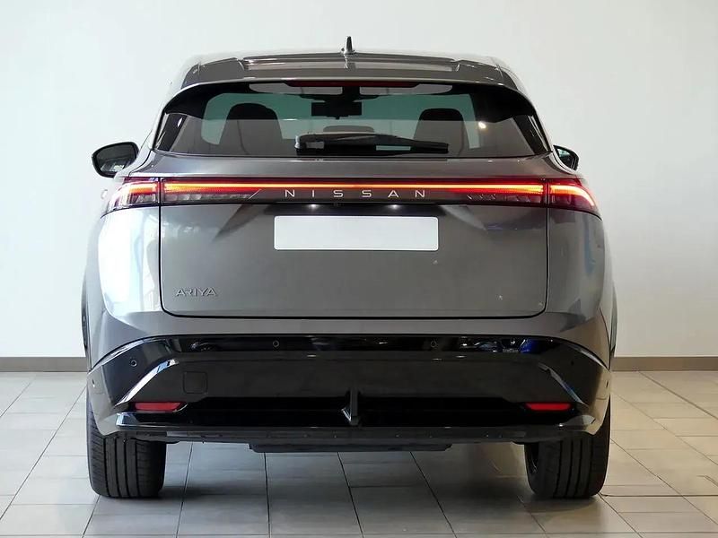 Usado Nissan Ariya Evolve 177 kW (242 HP) 2024 Cinzento SUV