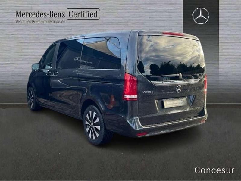 Usado Mercedes V250 190 CV (139 kW) 2023 Grisnegro Monovolumen