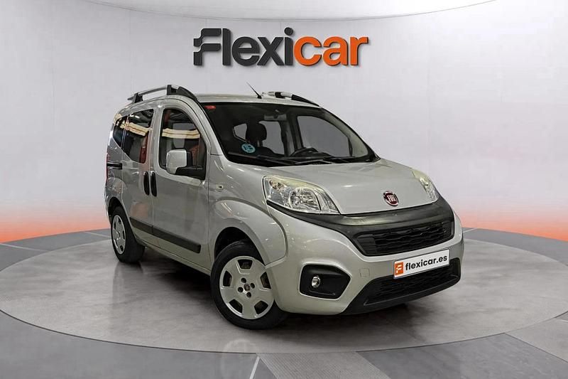 Gris Usado 2017 Fiat Qubo Trekking Monovolumen | 10.390 € (Precio justo) - Imagen 1/4