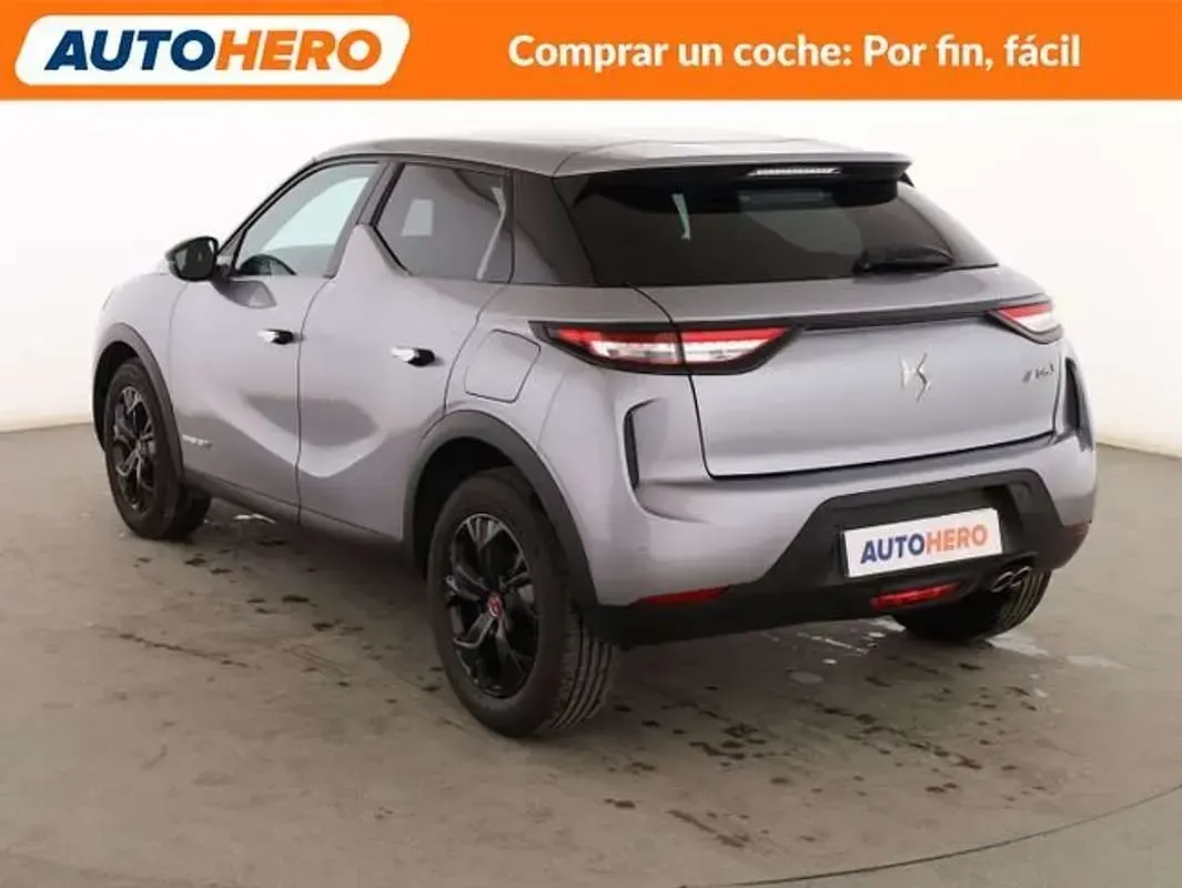Usado DS Automobiles DS3 Crossback Performance 131 CV (96 kW) 2022 Gris SUV