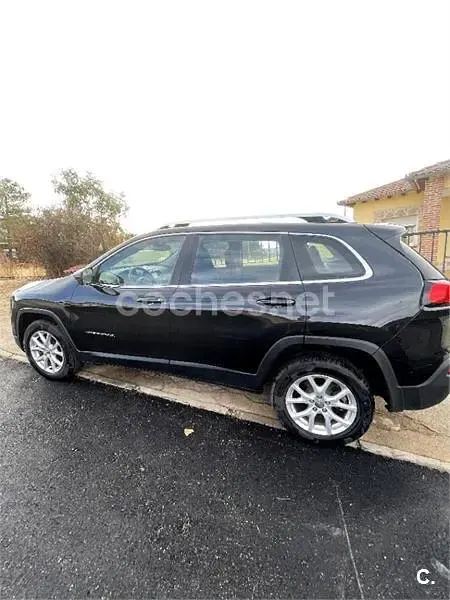 Usado Jeep Cherokee Longitude 170 CV (125 kW) 2015 Negro SUV