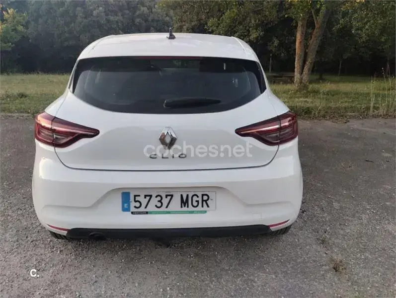 Usado Renault Clio V Evolution 100 CV (73 kW) 2023 Blanco Berlina