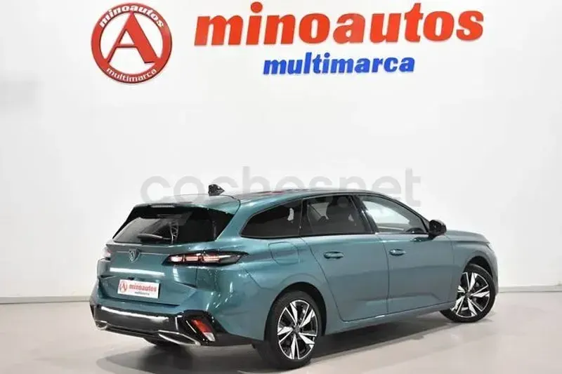 Usado Peugeot 308 SW Allure 130 CV (95 kW) 2023 Azul Familiar