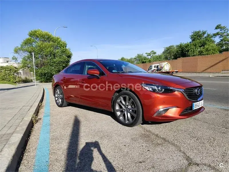 Usado Mazda 6 Luxury 150 CV (110 kW) 2016 Rojo Berlina