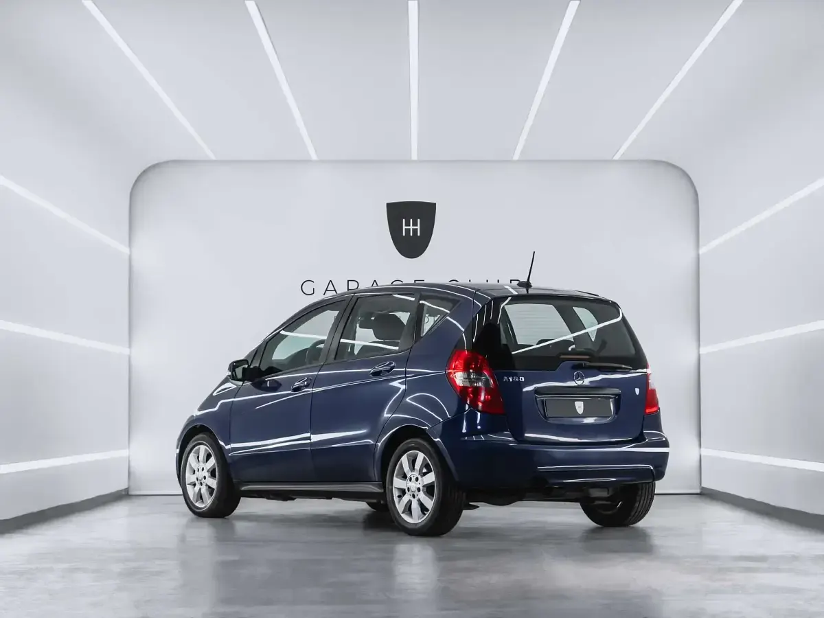 Usado Mercedes A160 Classic 95 CV (69 kW) 2011 Azul Monovolumen