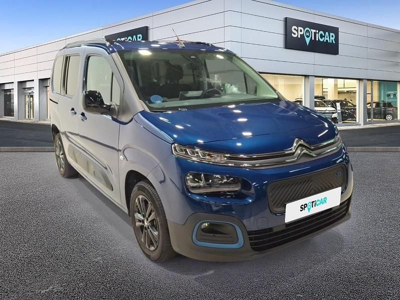 Usado Citroën Berlingo Shine 100 kW (136 CV) 2023 Azul Monovolumen