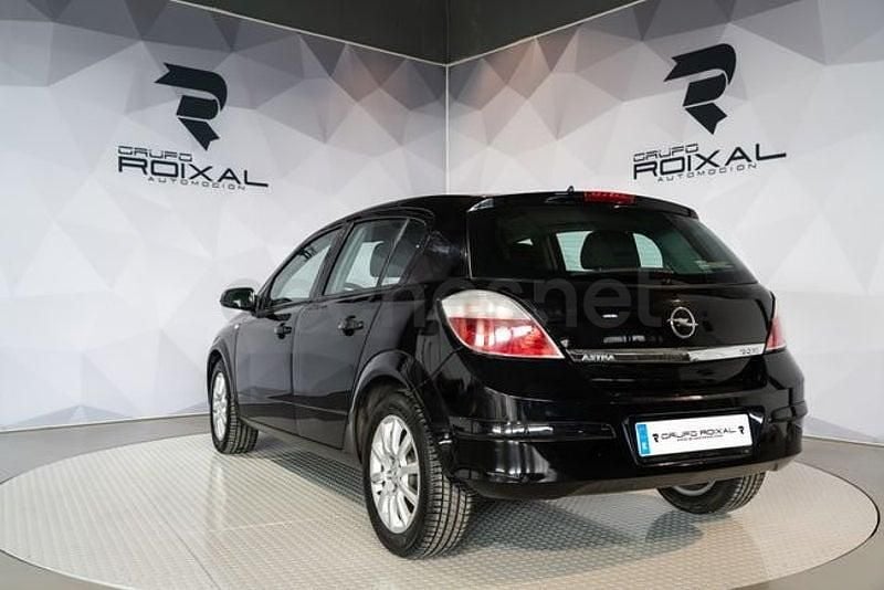 Usado Opel Astra Enjoy 120 CV (88 kW) 2005 Negro Berlina