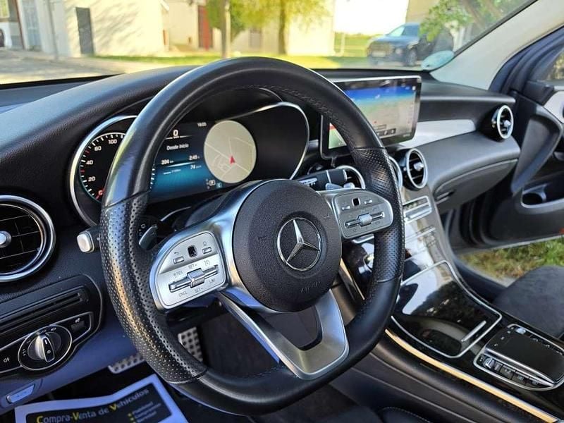 Usado Mercedes GLC220 194 HP (142 kW) 2021 Cinzento SUV