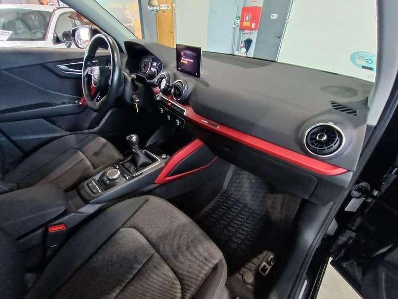 Usado Audi Q2 Sport 150 CV (110 kW) 2017 Negro SUV