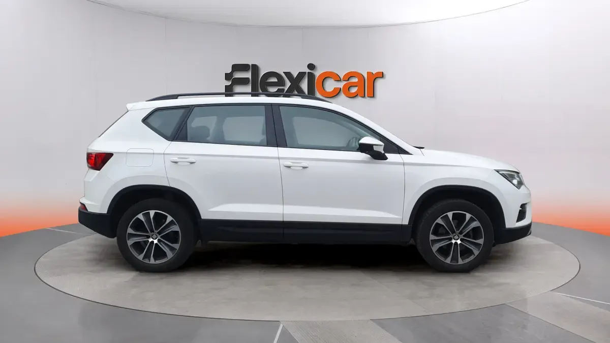 Begagnad Seat Ateca FR 150 HK (110 kW) 2019 Vit SUV
