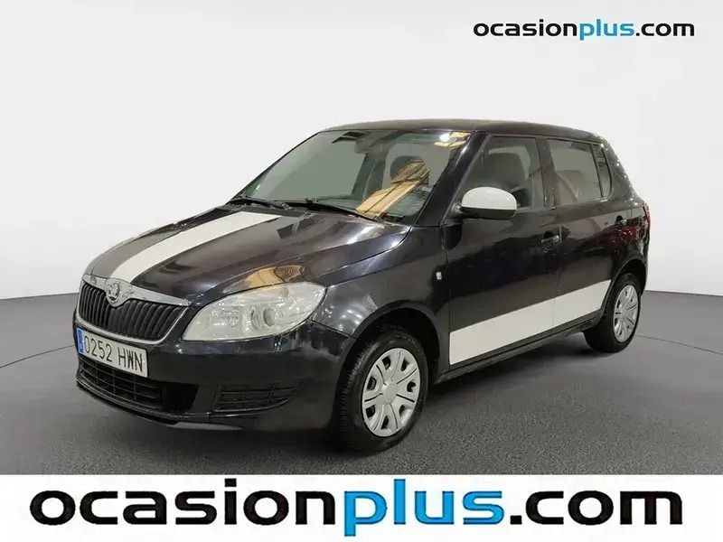 Negro Usado 2014 Skoda Fabia Ambition Utilitario | 5900 € (Buen precio) - Imagen 1/4