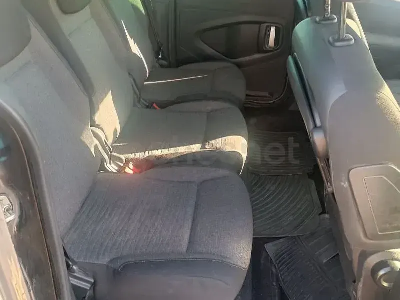 Usado Citroën Berlingo XTR 100 CV (73 kW) 2016 Gris / plata Monovolumen