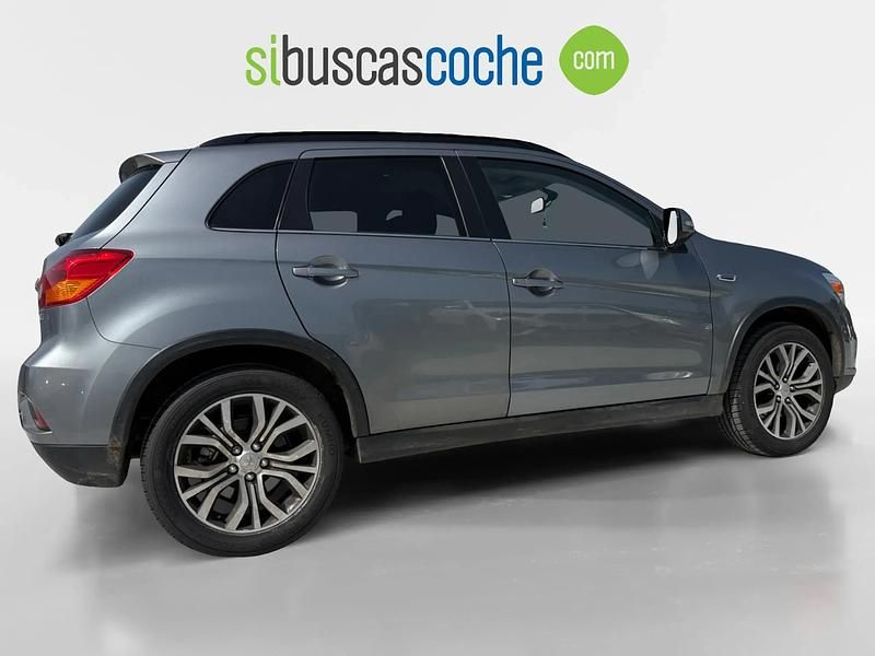 Usado Mitsubishi ASX Motion 115 CV (84 kW) 2018 Gris/plata SUV