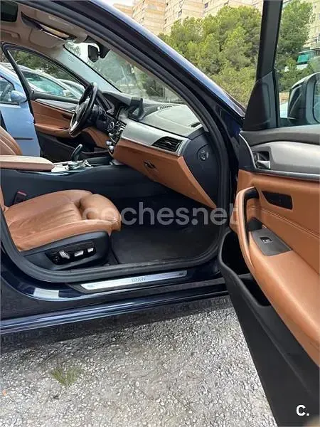 Usado BMW 520 190 CV (139 kW) 2017 Azul Berlina