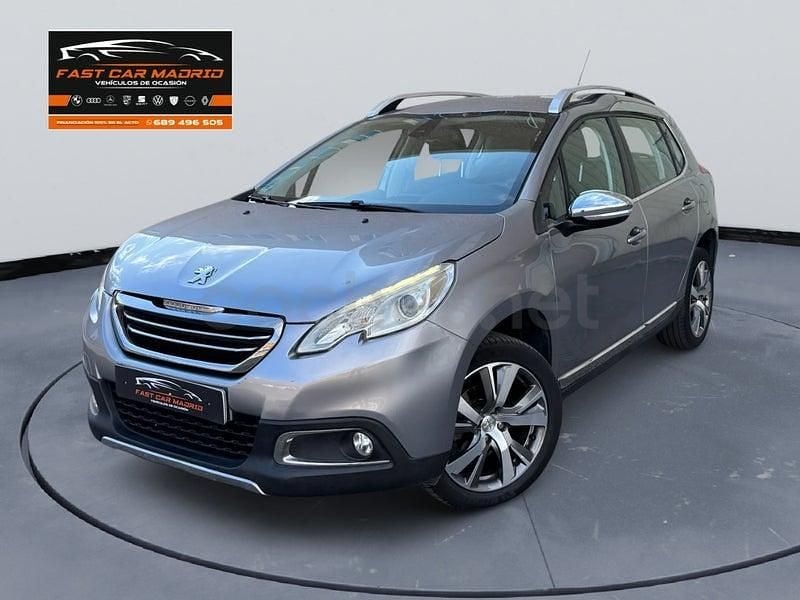 Usado Peugeot 2008 Style 120 CV (88 kW) 2016 Gris / plata SUV