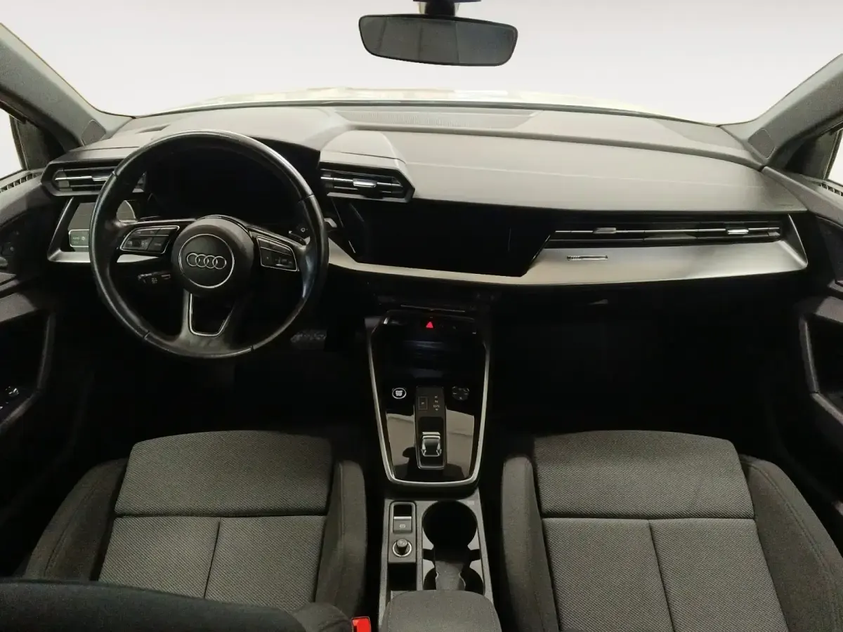 Usado Audi A3 150 CV (110 kW) 2021 Rosa Berlina