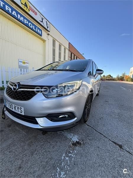 Blanco Usado 2019 Opel Zafira Monovolumen | 12.000 € (Buen precio) - Imagen 1/4