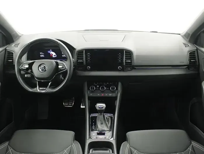 Usado Skoda Karoq SportLine 150 CV (110 kW) 2022 Gris SUV
