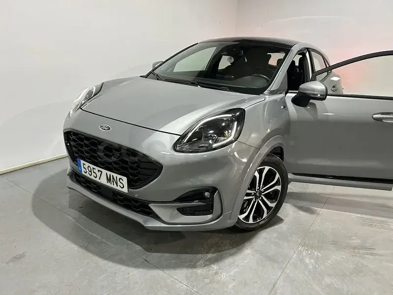 Usado Ford Puma ST-Line 125 CV (91 kW) 2024 Gris / plata SUV