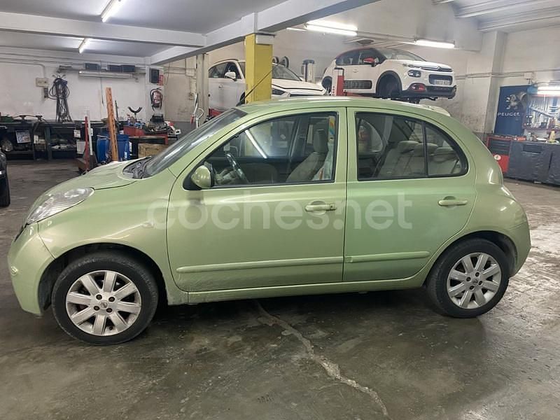 Usado Nissan Micra 88 CV (64 kW) 2006 Verde Berlina