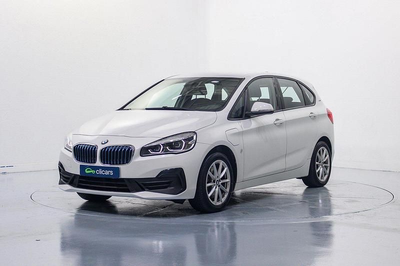 Usado BMW 225 Active Tourer iPerformance 224 CV (164 kW) 2018 Blanco Monovolumen