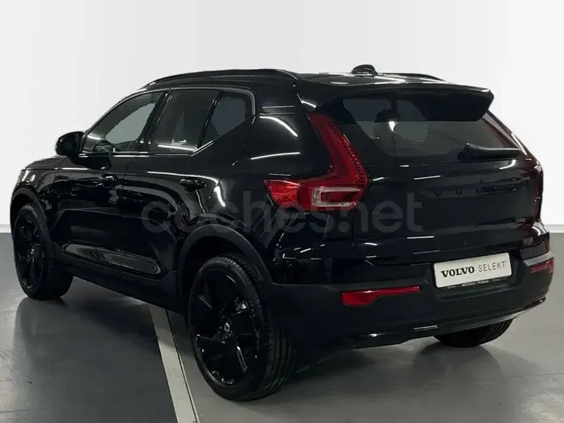 Nuevo Volvo XC40 Plus 163 CV (119 kW) 2026 Negro SUV