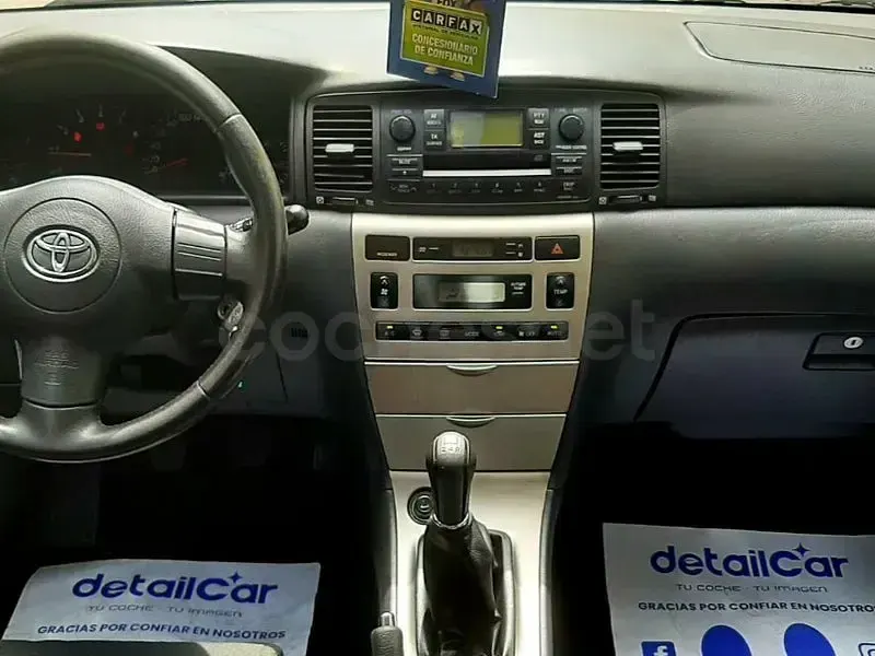 Usado Toyota Corolla Sol 116 CV (85 kW) 2006 Gris / plata Berlina