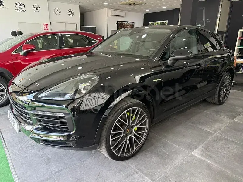 Usado Porsche Cayenne 470 CV (345 kW) 2023 Negro SUV