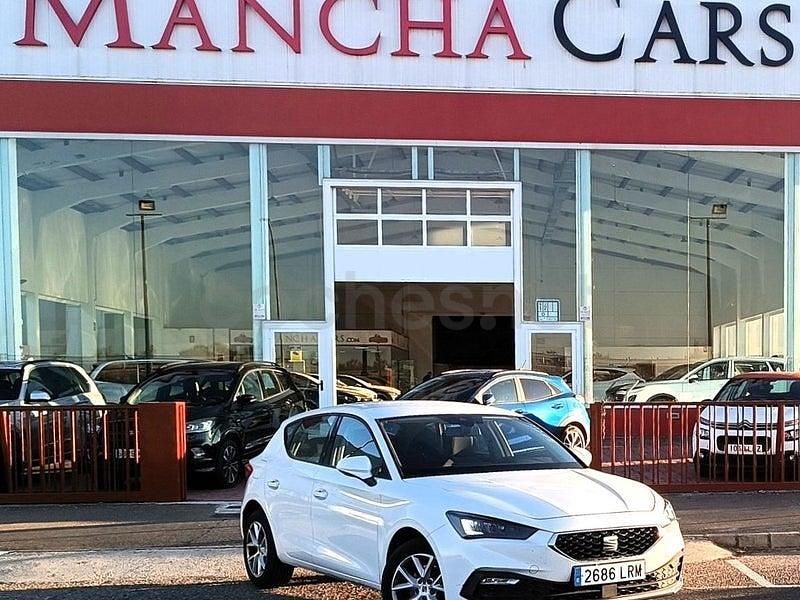 Usado Seat Leon Reference 115 CV (84 kW) 2021 Blanco Berlina