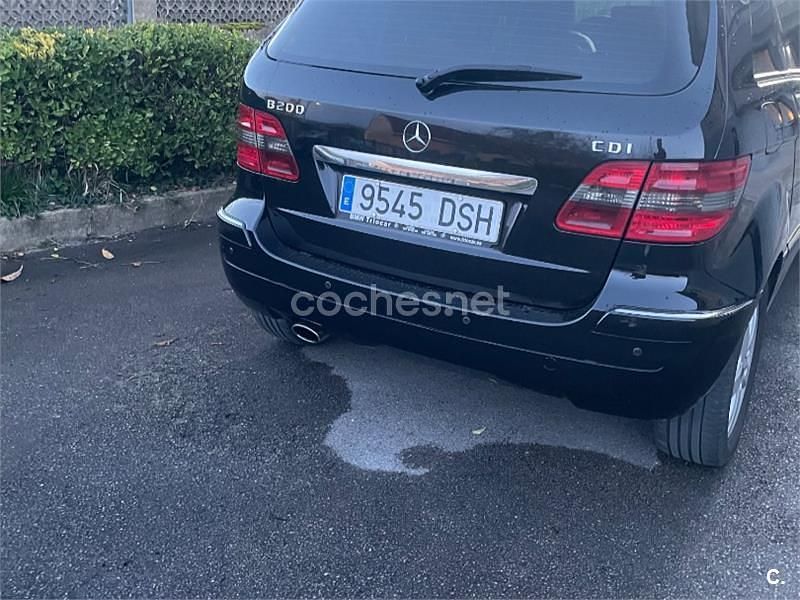 Usado Mercedes B200 140 CV (102 kW) 2005 Negro Monovolumen