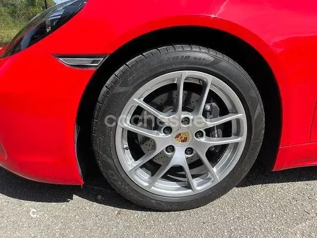 Usado Porsche 718 Cayman 300 CV (220 kW) 2022 Rojo Coupe