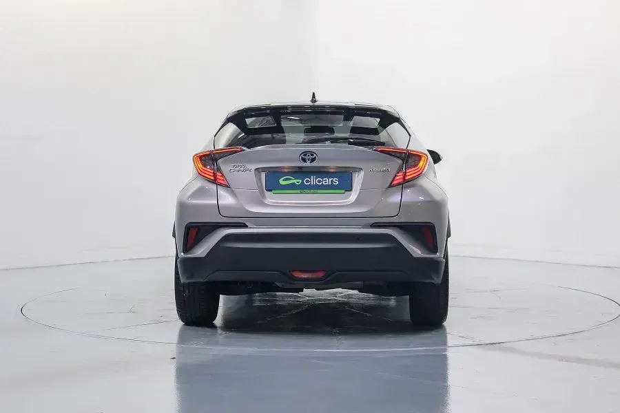 Usado Toyota C-HR Active 122 CV (89 kW) 2018 Gris / plata SUV