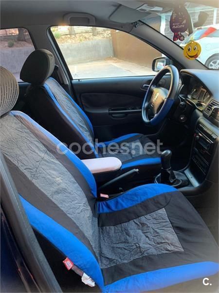 Usado Skoda Octavia Elegance 110 CV (80 kW) 2001 Azul Berlina