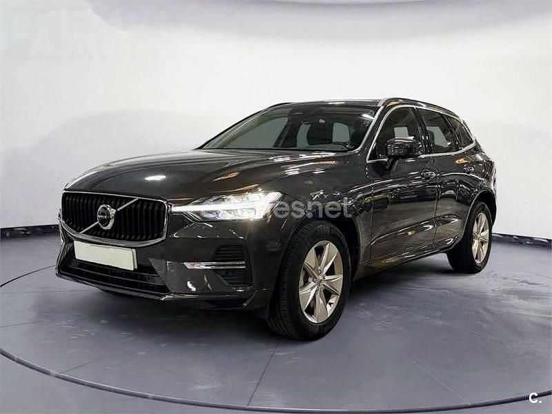 Gris / plata Usado 2022 Volvo XC60 Momentum SUV | 36.990 € (Precio justo) - Imagen 1/4