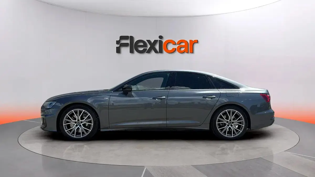 Begagnad Audi A6 Competition 367 HK (269 kW) 2023 Grå Sedan
