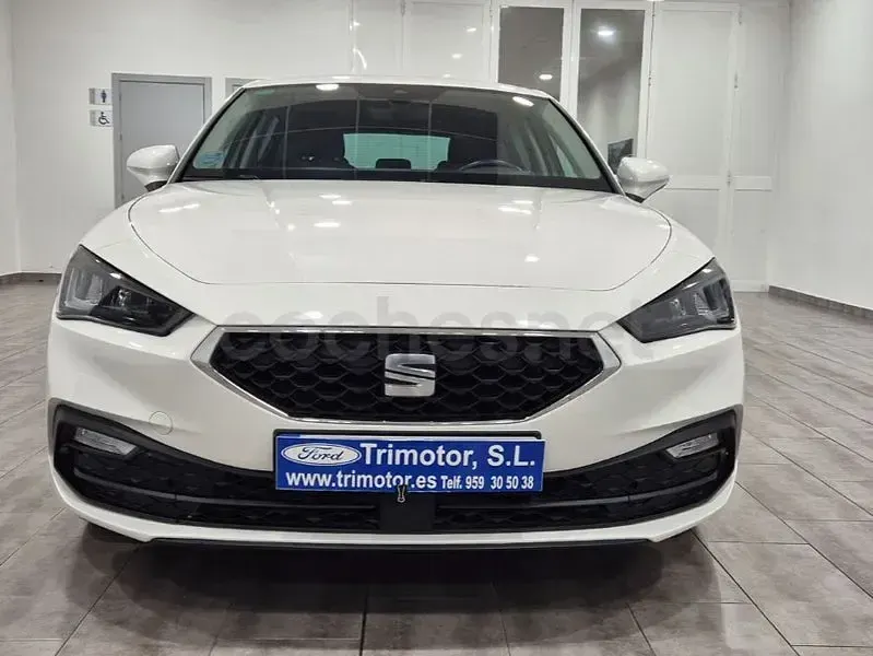 Usado Seat Leon Style 115 CV (84 kW) 2021 Blanco Berlina