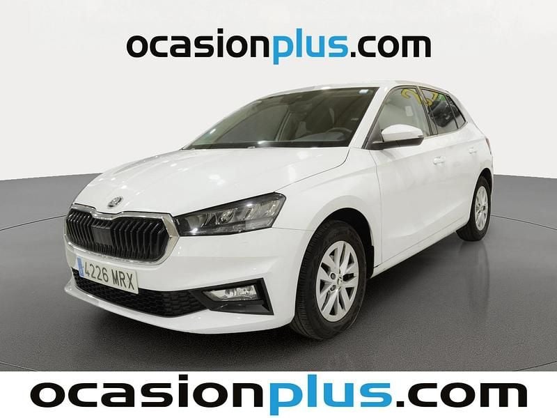 Blanco Usado 2024 Skoda Fabia Selection Utilitario | 15.364 € (Super precio) - Imagen 1/4