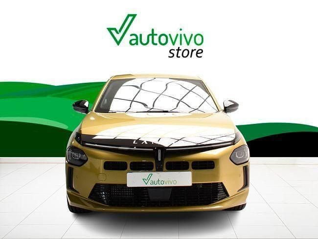 Usado Lancia Ypsilon 100 CV (73 kW) 2025 Marrón Utilitario