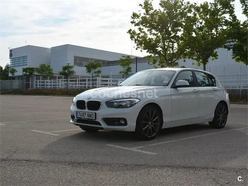 Usado BMW 118 136 CV (100 kW) 2018 Blanco Utilitario
