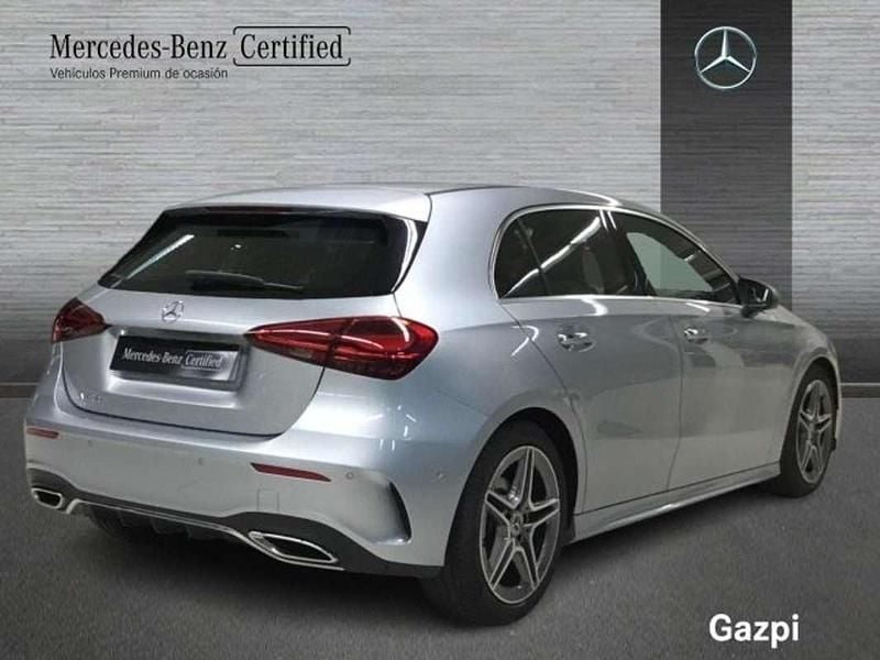 Usado Mercedes A180 136 CV (100 kW) 2025 Plata hightech Berlina