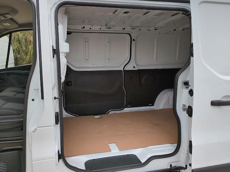 Nuevo Renault Trafic 52 kW (71 CV) 2025 Blanco Monovolumen