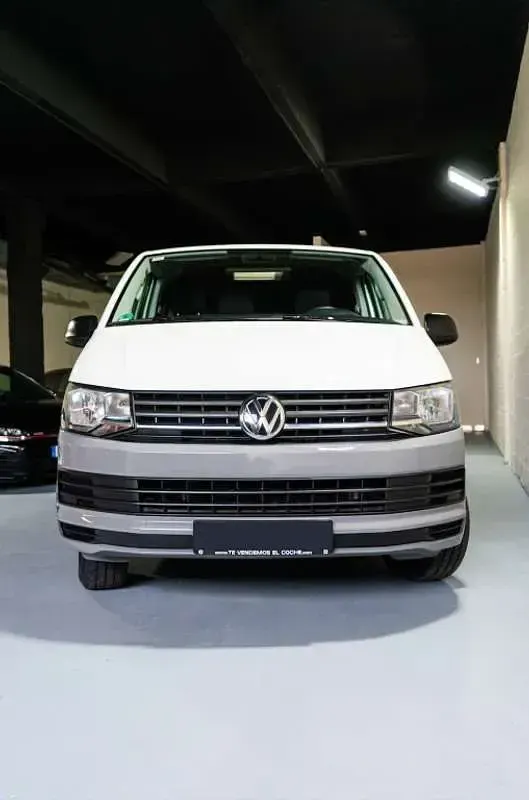 Usado VW Caravelle Comfortline 114 CV (83 kW) 2016 Blanco Van